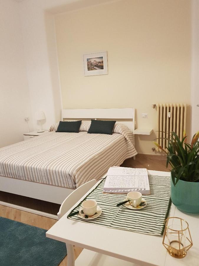 Edomus Roma Hotell Exteriör bild
